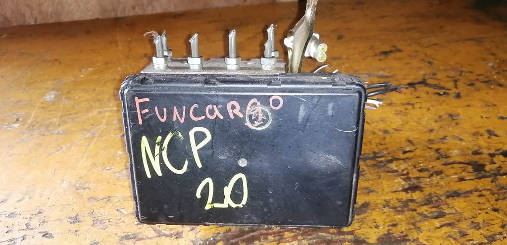 блок abs Toyota Funcargo