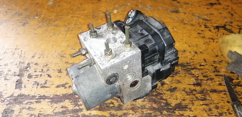 блок abs Subaru Impreza