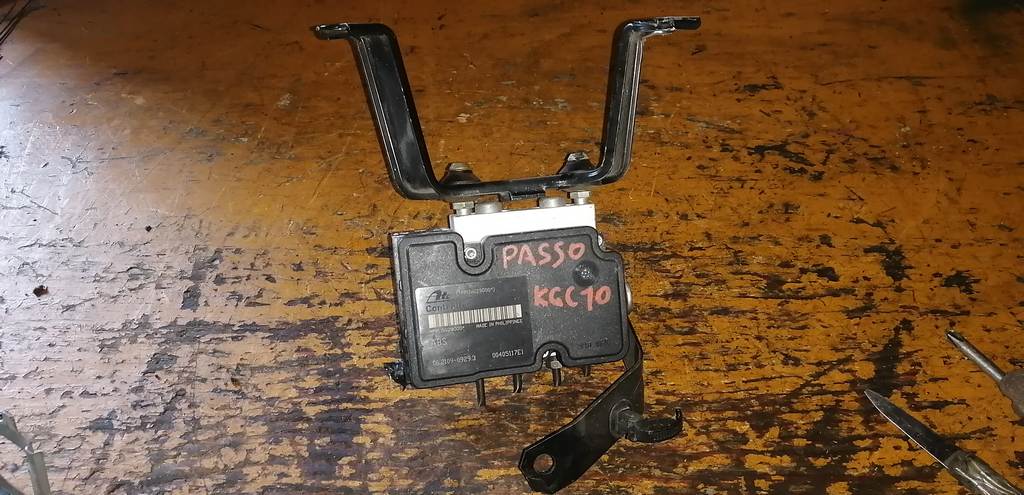 блок abs Toyota Passo
