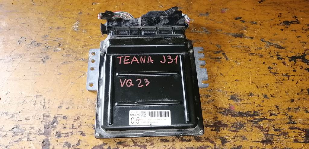 блок управления двс Nissan Teana