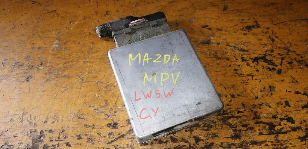 блок управления двс Mazda MPV