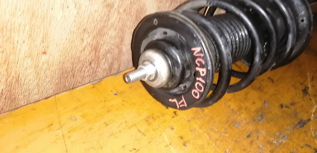 стойка Toyota Ractis