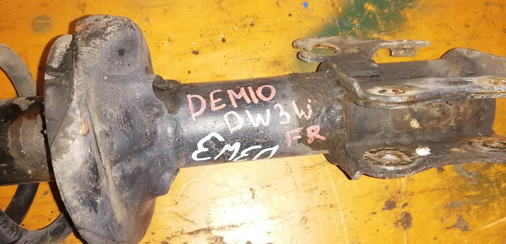 стойка Mazda Demio