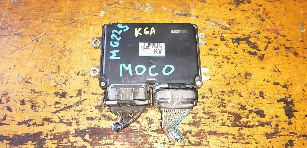 блок управления двс Nissan Moco