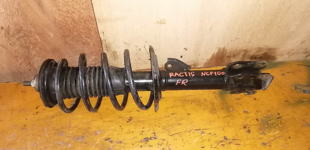 стойка Toyota Ractis