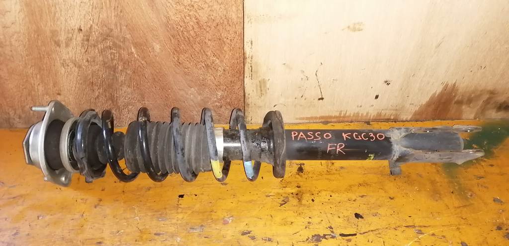стойка Toyota Passo