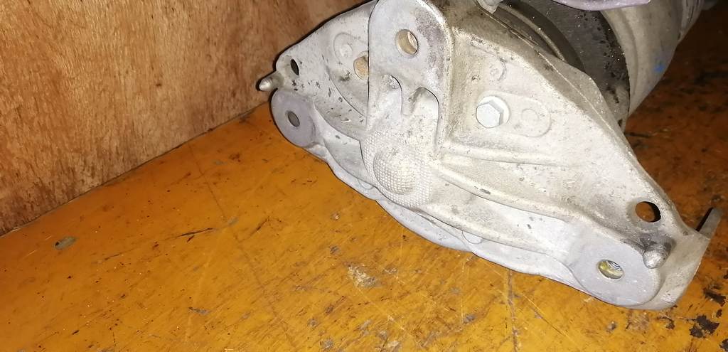 стойка Porsche Cayenne