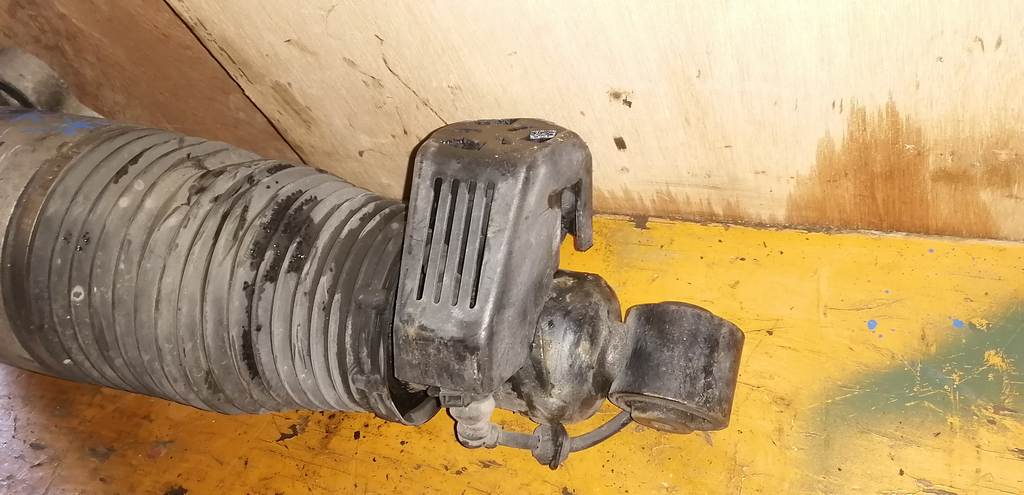 стойка Porsche Cayenne