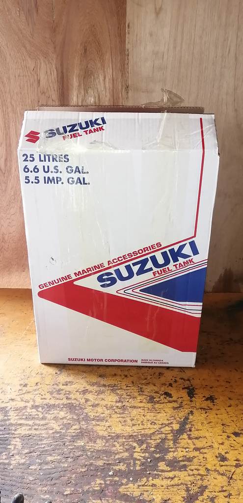 топливный бак Suzuki
