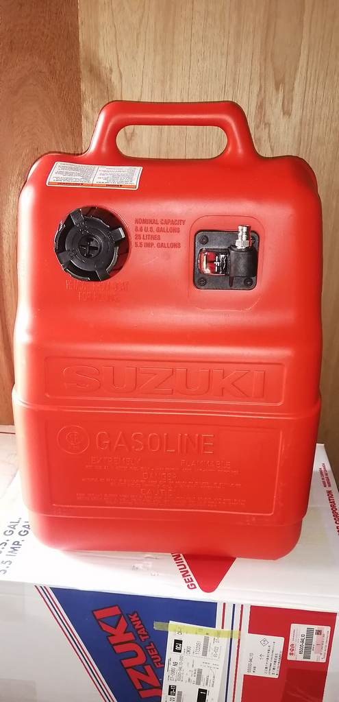 топливный бак Suzuki