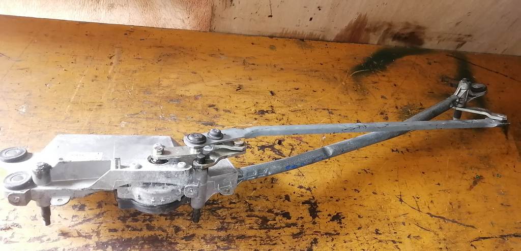 трапеция дворников Porsche Cayenne