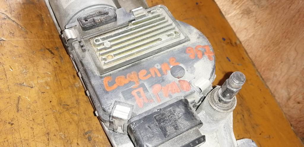 трапеция дворников Porsche Cayenne