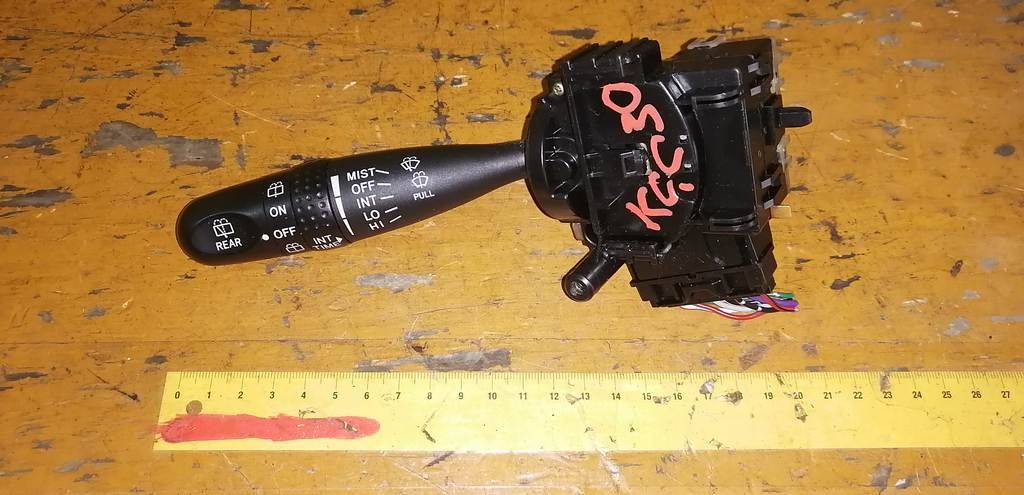 подрулевой переключатель дворников Toyota Passo