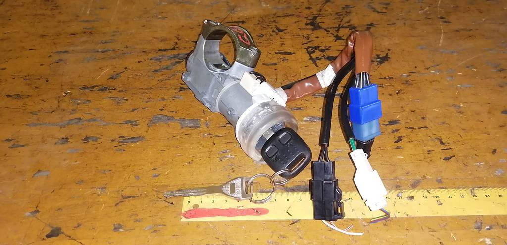 замок зажигания Subaru Impreza