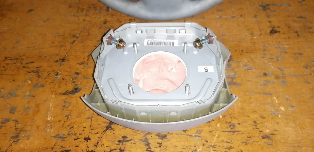 airbag водительский Nissan March