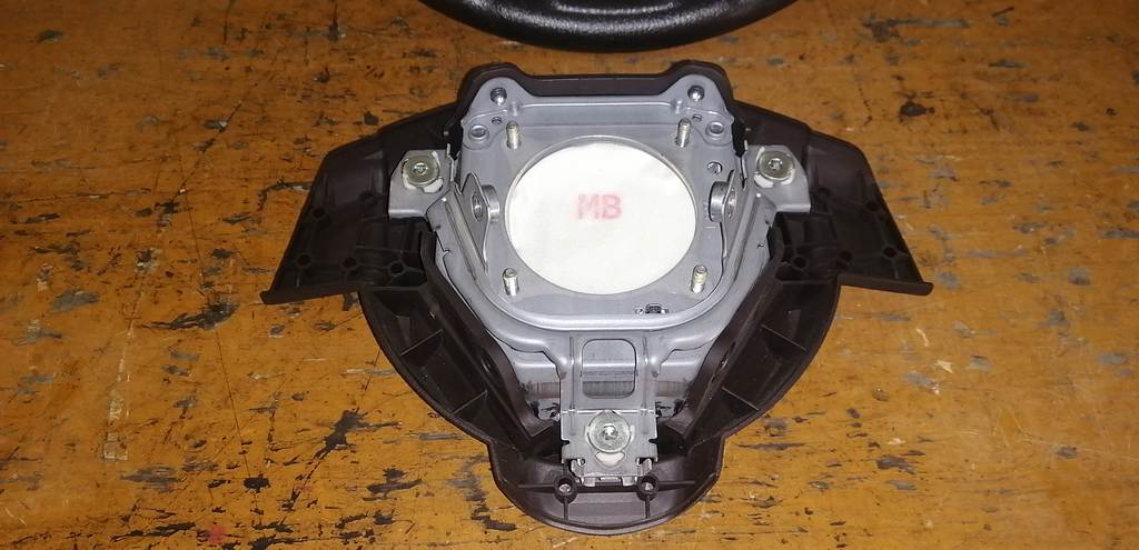 airbag водительский Toyota Passo