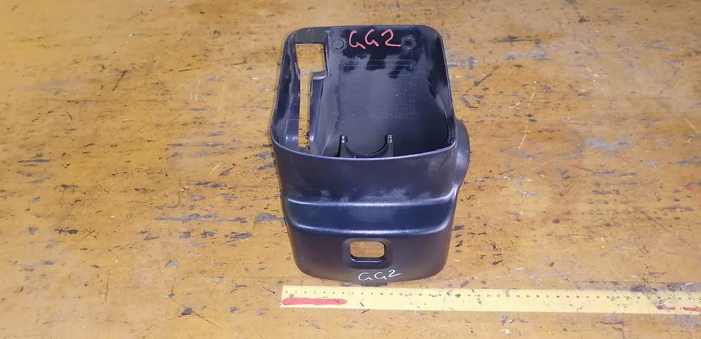 кожух рулевой колонки Subaru Impreza