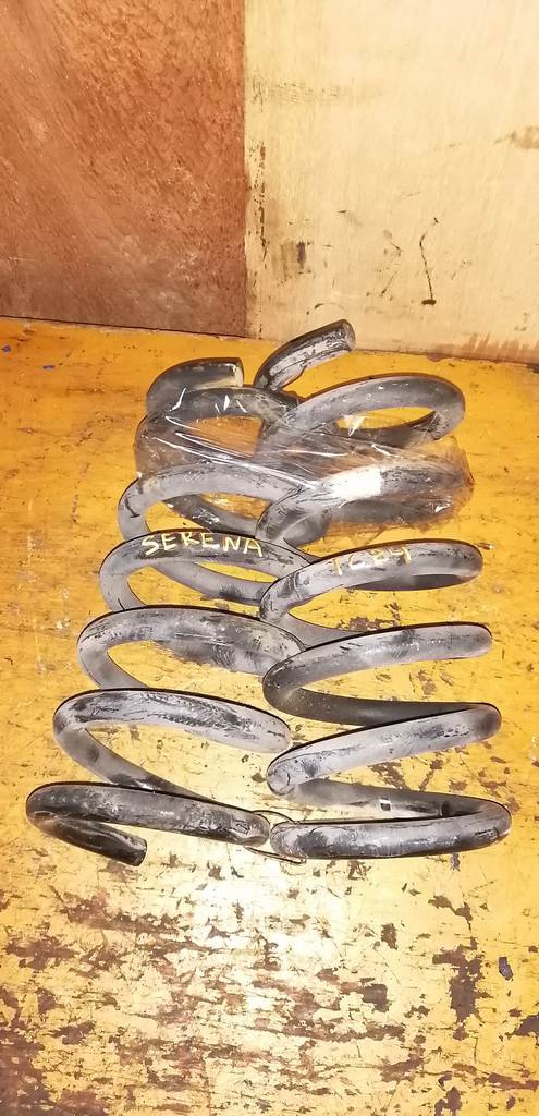 пружина Nissan Serena