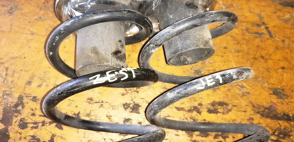 пружина Honda Zest