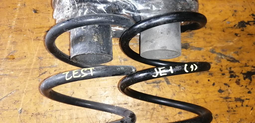 пружина Honda Zest