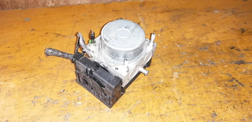 блок abs Nissan Note
