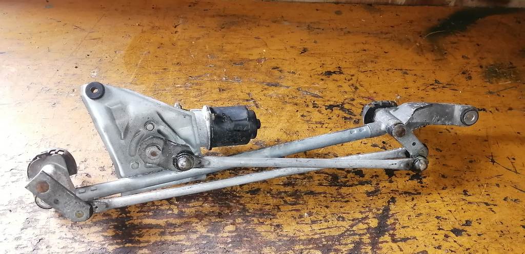 трапеция дворников Subaru Impreza