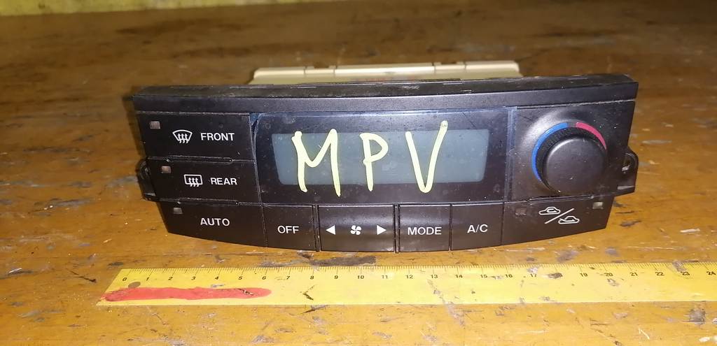 климат-контроль Mazda MPV