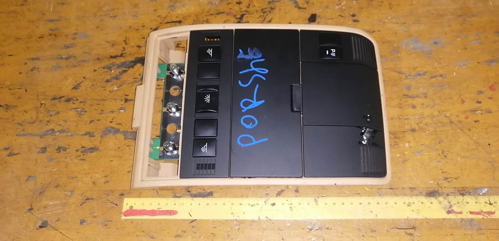 плафон салонный Porsche Cayenne