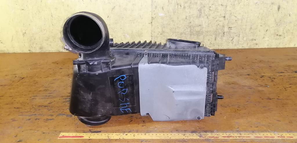 корпус воздушного фильтра Porsche Cayenne