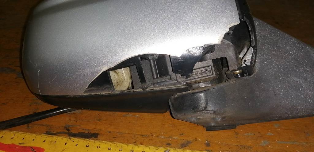 зеркало Mazda Demio