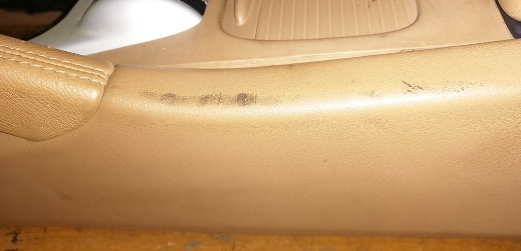 консоль между сидений Porsche Cayenne