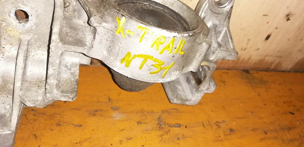 подушка двигателя Nissan X-Trail