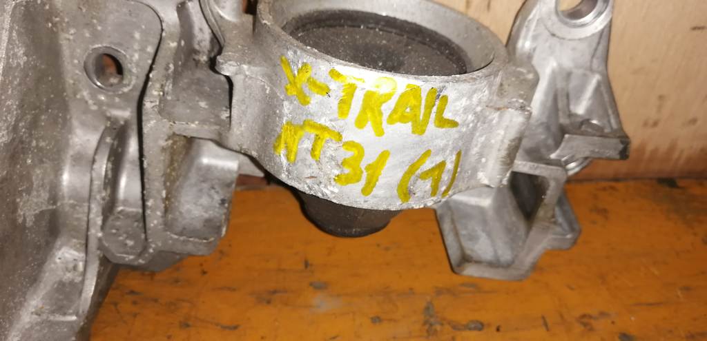 подушка двигателя Nissan X-Trail