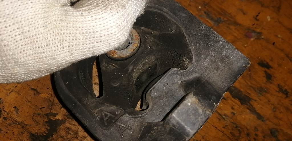 подушка двигателя Honda Stepwgn