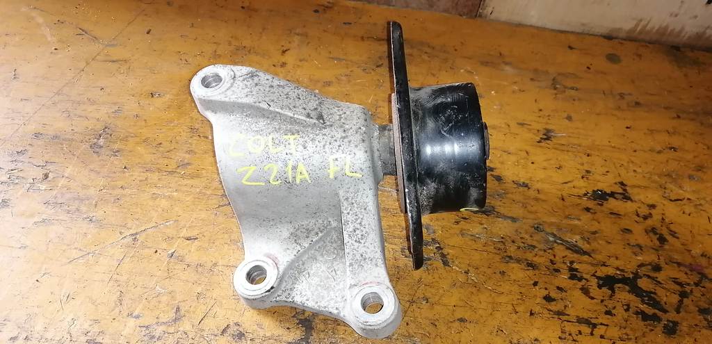 подушка двигателя Mitsubishi Colt