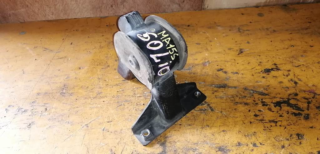 подушка двигателя Suzuki Solio