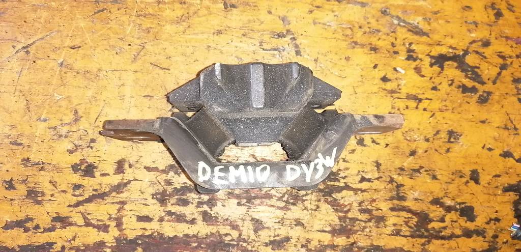 подушка двигателя Mazda Demio