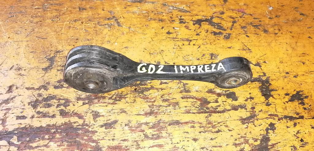 подушка двигателя Subaru Impreza