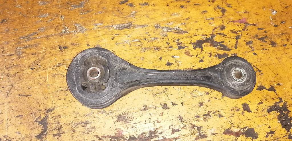 подушка двигателя Subaru Impreza