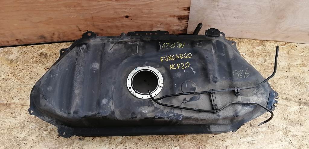 бензобак Toyota Funcargo