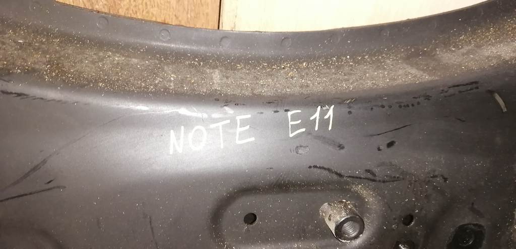 балка Nissan Note