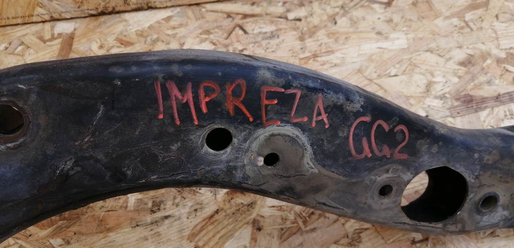 балка Subaru Impreza
