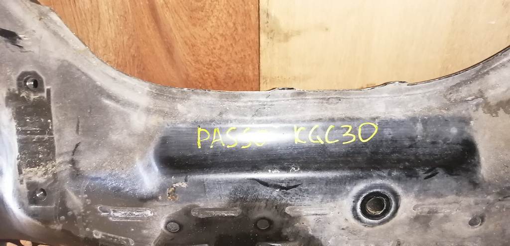 балка Toyota Passo