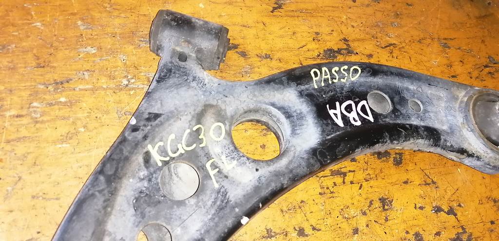 рычаг Toyota Passo