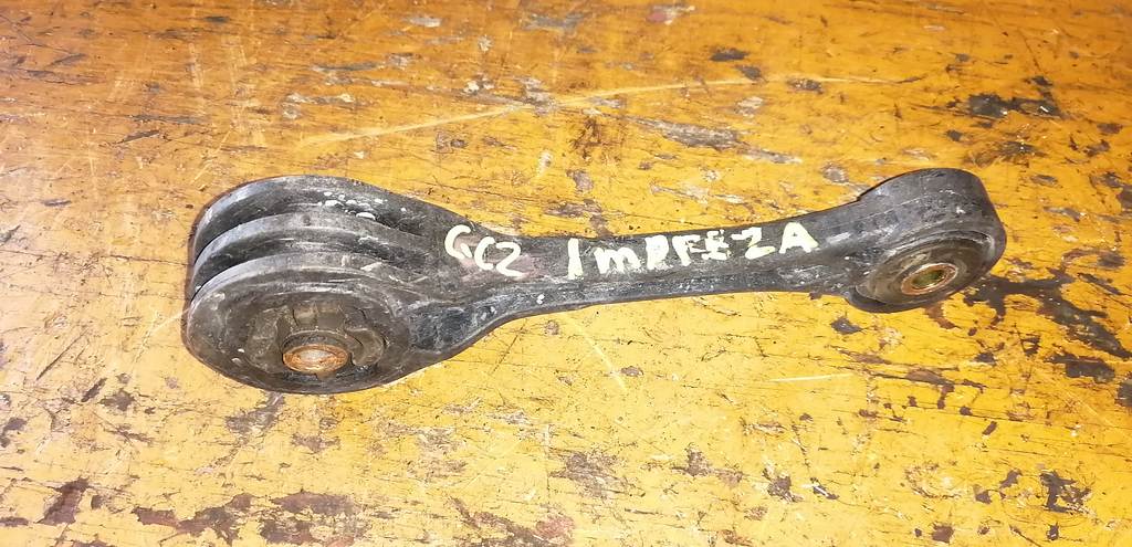 подушка двигателя Subaru Impreza