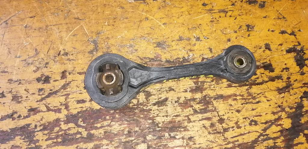 подушка двигателя Subaru Impreza