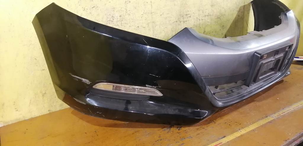 бампер Honda Insight