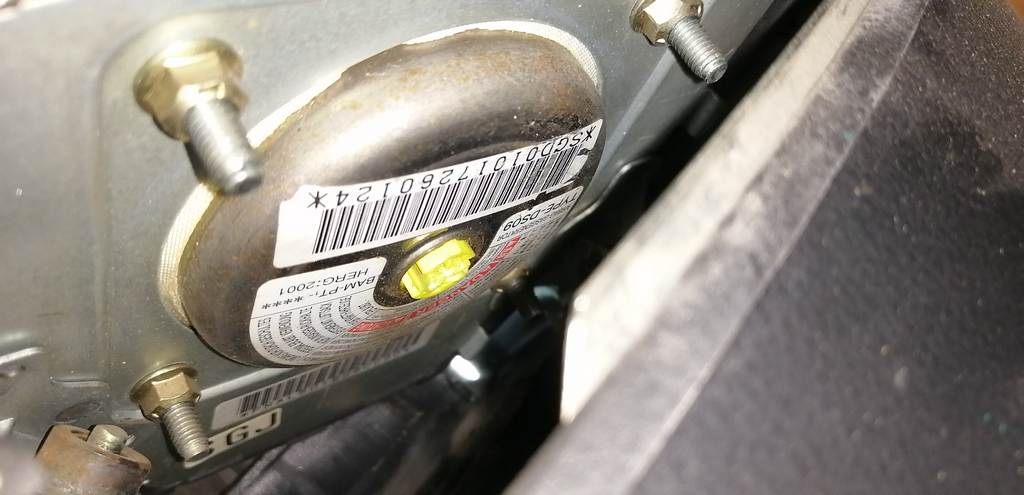 airbag водительский Nissan Skyline