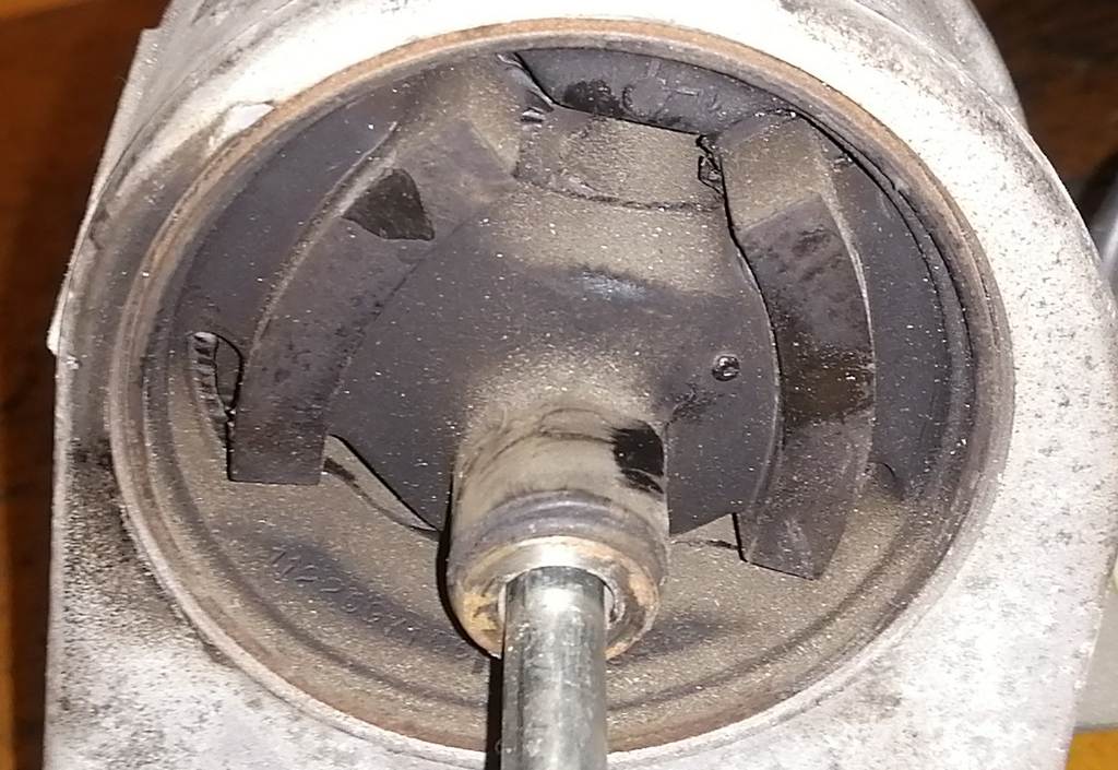 подушка двигателя Nissan Teana