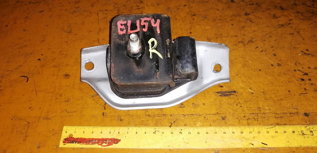 подушка двигателя Subaru Impreza